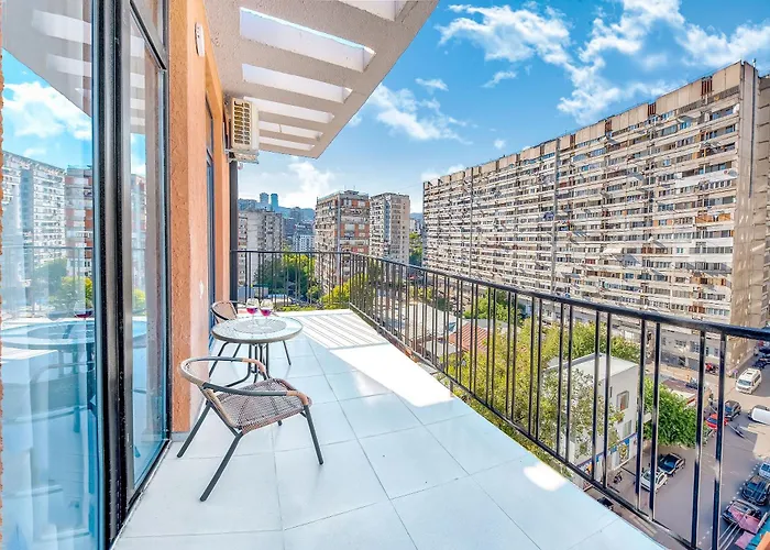 Hb Apartments Chikovani
